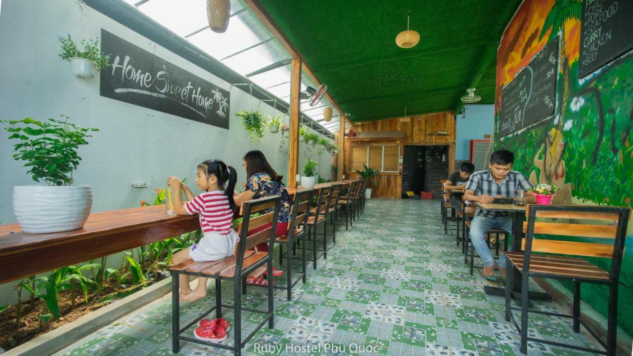 Ruby Phu Quoc Hostel 외부 사진